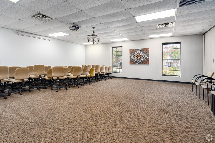 More Photos Of 1300 Teasley Ln, Denton Office For Sale