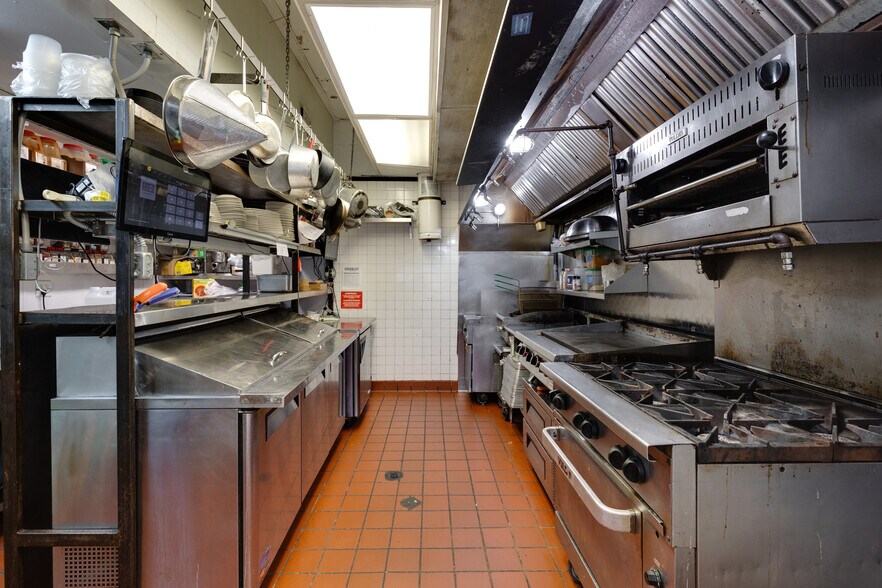 More Photos Of 2600 W Main St, Richmond Storefront Retail Residential For Sale