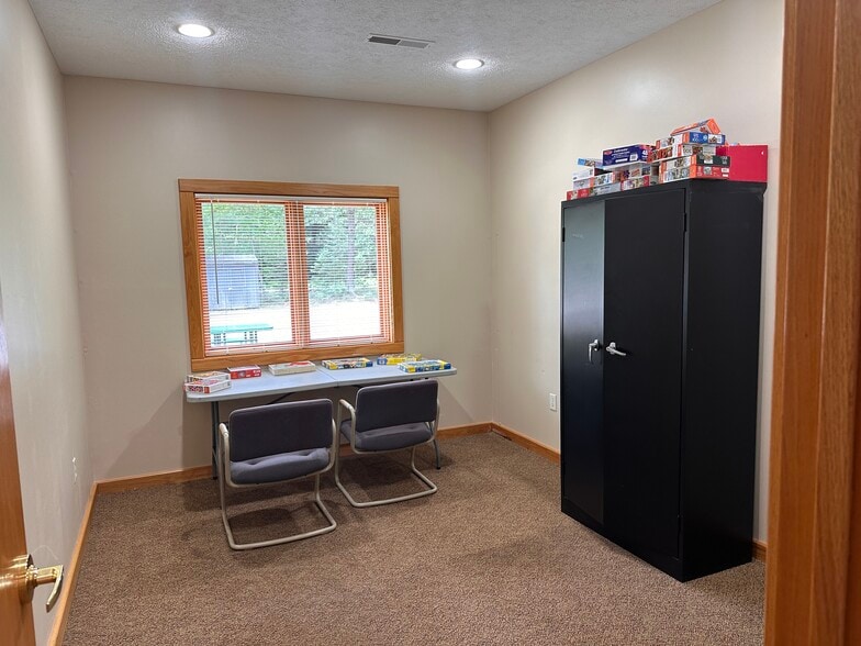 More Photos Of 1499 Business Park Dr, Traverse City Medical For Sale