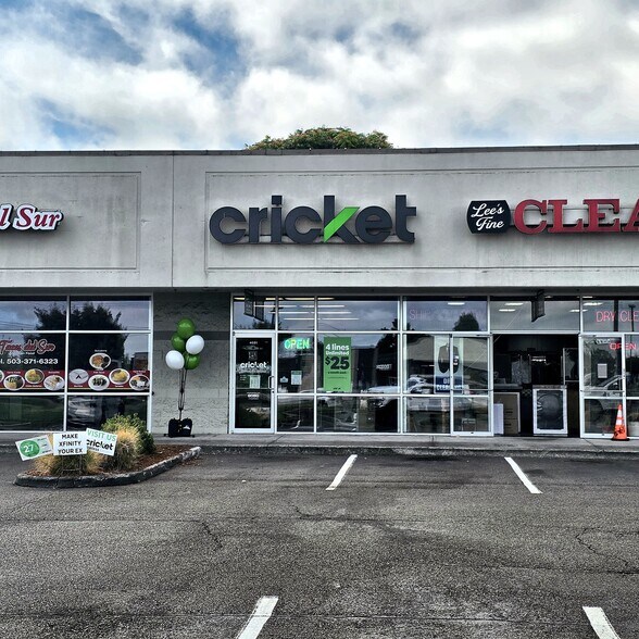 More Photos Of 4637-4695 Commercial St SE, Salem General Retail For Lease