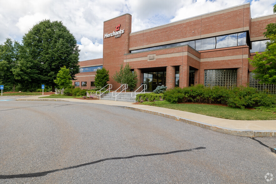 More Photos Of 14 Central Park Dr, Hooksett Medical For Lease