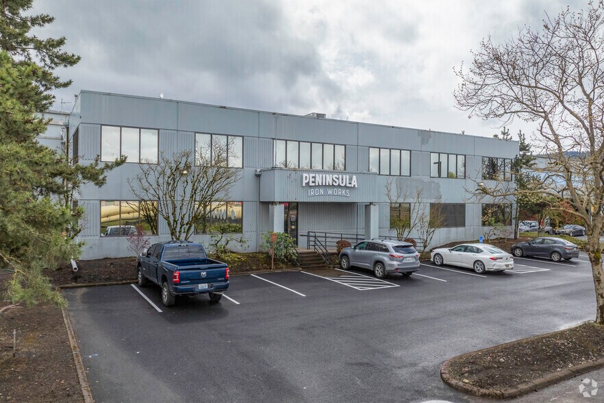 More Photos Of 9040 N Burgard Way, Portland Manufacturing For Lease