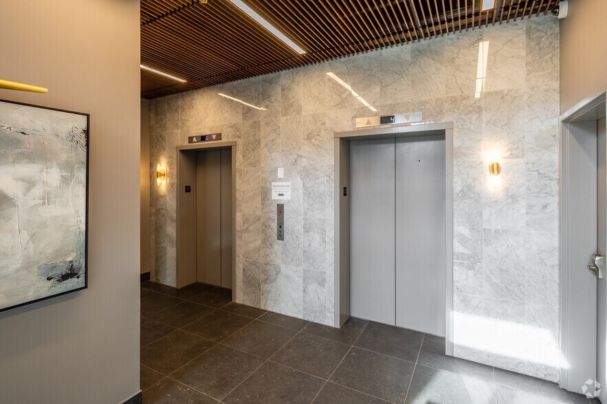 More Photos Of 3212 West End Ave, Nashville Office For Lease