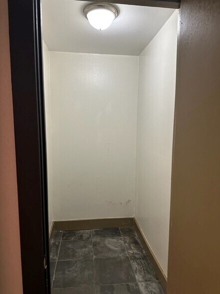More Photos Of 1120 W 15th 1/2 St, Houston Loft Creative Space For Lease