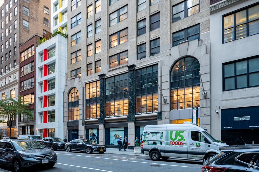 More Photos Of 11 E 44th St, New York Office For Lease