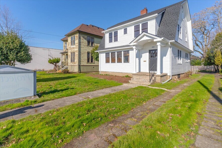 Primary Photo Of 1607 State St, Salem Office For Sale