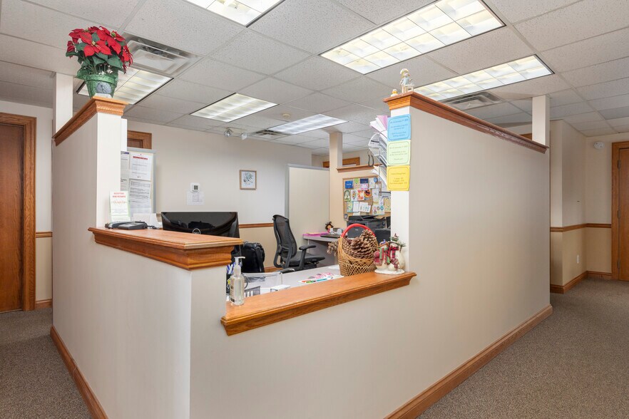 More Photos Of 6631 Main St, Buffalo Medical For Lease