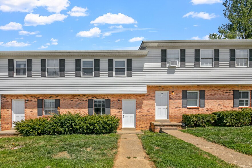 More Photos Of 117 Bradford Dr, Paris Apartments For Sale