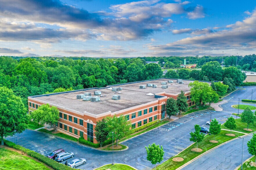 More Photos Of 200 Regency Executive Park Dr, Charlotte Office For Lease