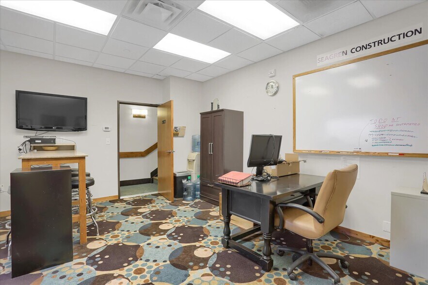 More Photos Of 7390 S Fraser St, Centennial Warehouse For Sale