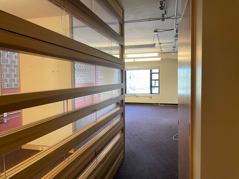 More Photos Of 1408 N Fillmore St, Arlington Office For Lease