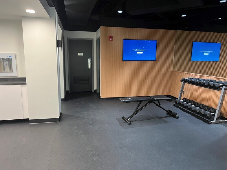 More Photos Of 7 Neshaminy Interplex, Trevose Office For Lease