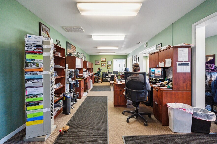 More Photos Of 9932 Seminole Trl, Ruckersville Auto Dealership For Sale