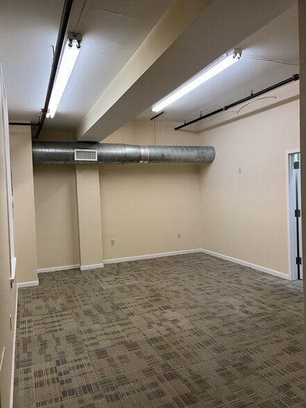 More Photos Of 49 Dansbury Ter, East Stroudsburg Storefront Retail Office For Lease