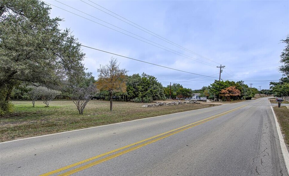 More Photos Of 5016 Bob Wire Rd, Spicewood Land For Sale