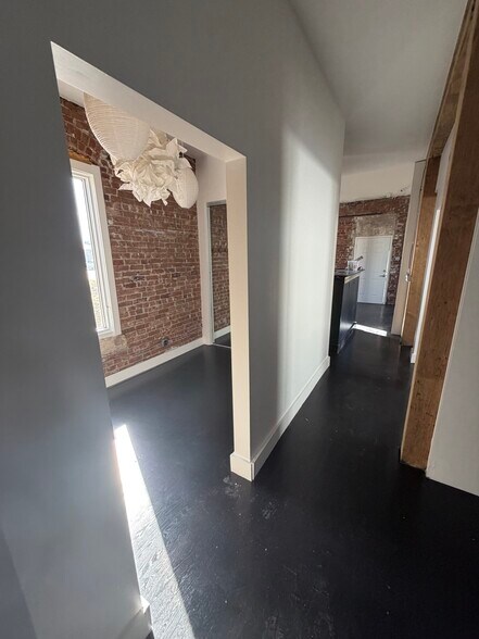 More Photos Of 466 Santa Fe Dr, Denver Office Residential For Lease