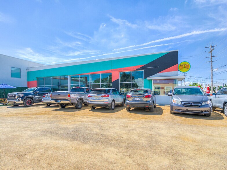 More Photos Of 916 NW 6th St, Oklahoma City Storefront Retail Office For Sale