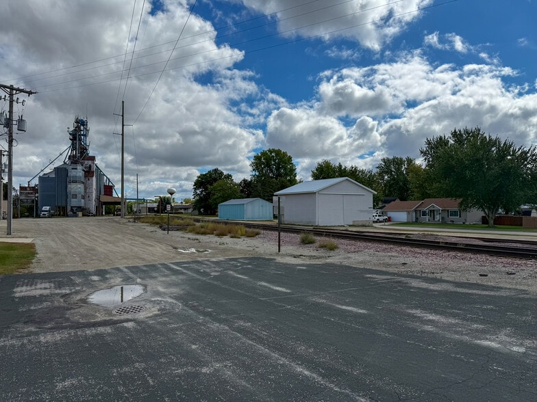 More Photos Of 14 1st SE st, Dodge Center Industrial For Sale
