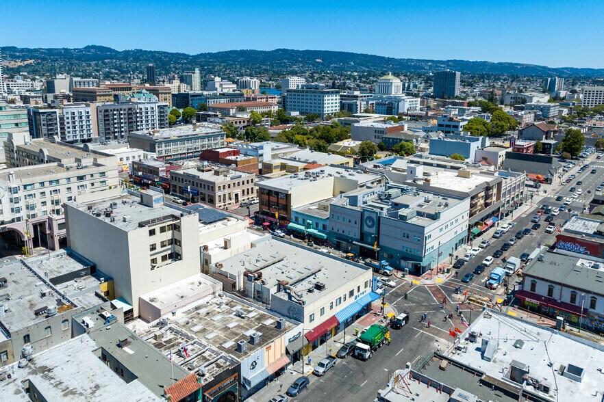 More Photos Of 815-821 Webster St, Oakland Storefront Retail Office For Lease