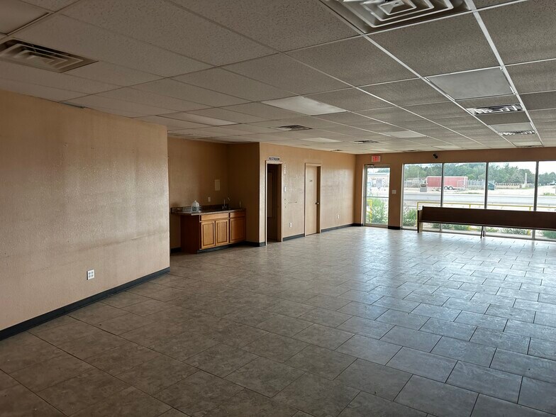 More Photos Of 1161 TX-83, Denver City Industrial For Sale