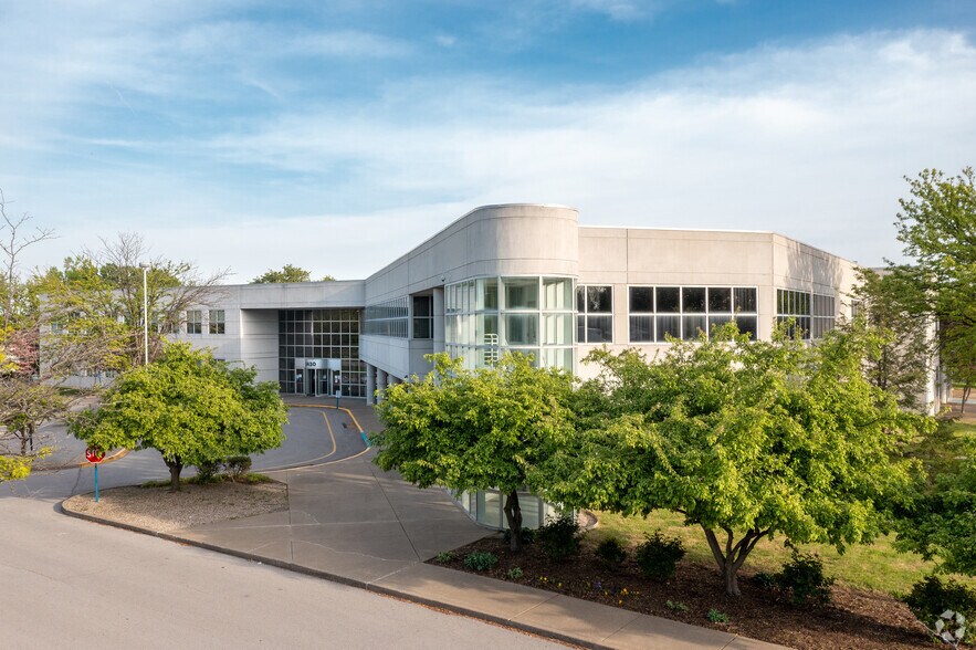 More Photos Of 3430 Newburg Rd, Louisville Medical For Lease