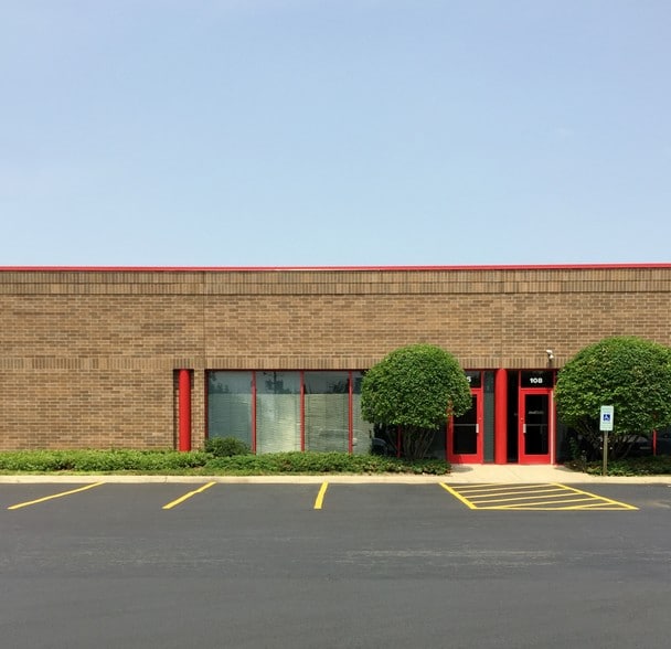 More Photos Of 100-112 Terrace Dr, Mundelein Warehouse For Lease