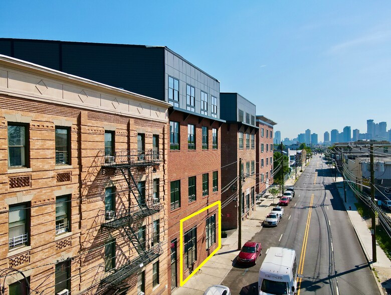 More Photos Of 660 Grand St, Jersey City Storefront Retail Residential For Lease