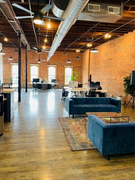 More Photos Of 465 Ellicott St, Buffalo Office For Lease