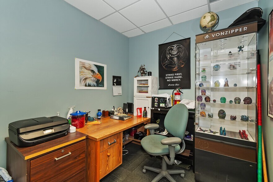 More Photos Of 42561 Moonridge Rd, Big Bear Lake Office For Sale