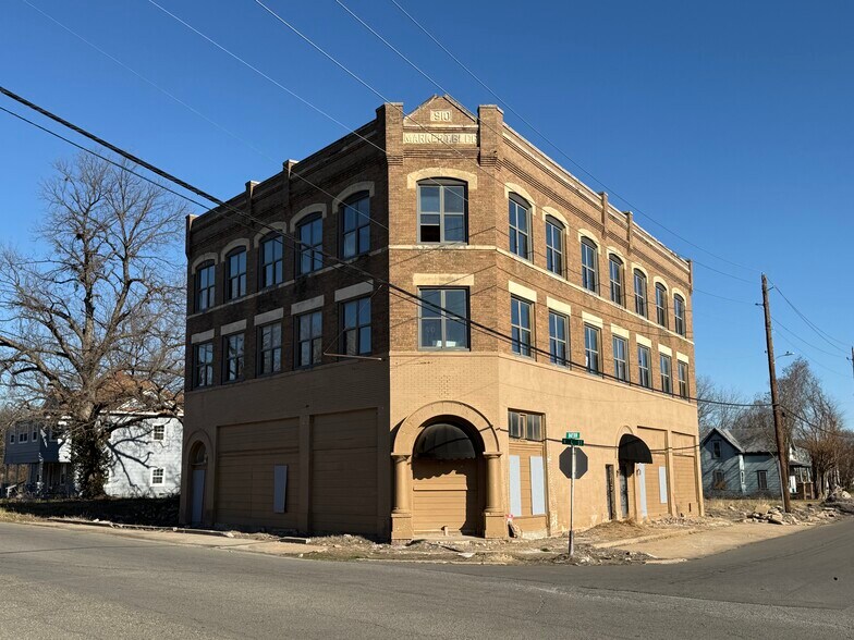 Primary Photo Of 400 N C St, Muskogee Apartments For Sale
