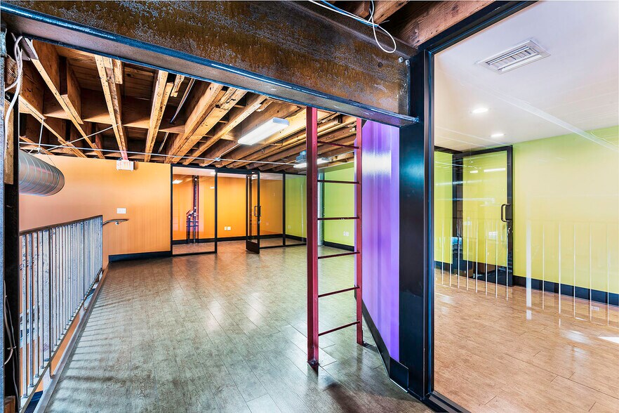 More Photos Of 301 Pine Ave, Long Beach Health Club For Lease