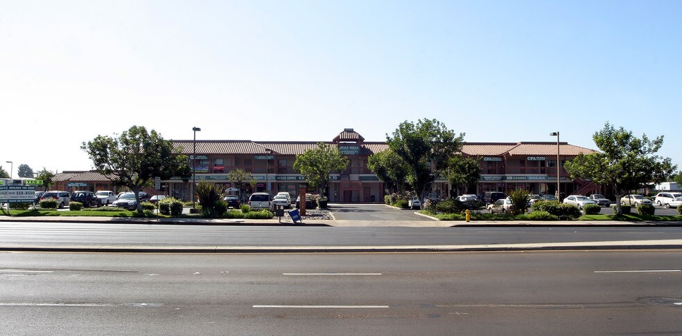 More Photos Of 9225 Mira Mesa Blvd, San Diego Storefront For Lease