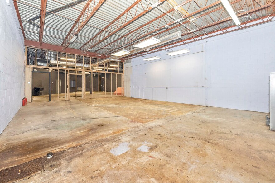 More Photos Of 306 E Patrick St, Frederick General Retail For Lease