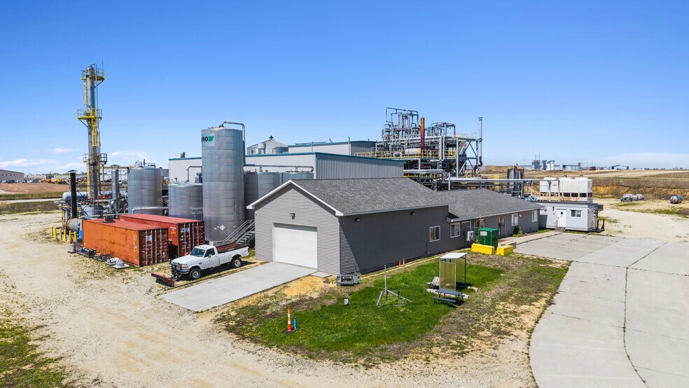 More Photos Of 5640 44th Ave S, Clinton Industrial For Sale