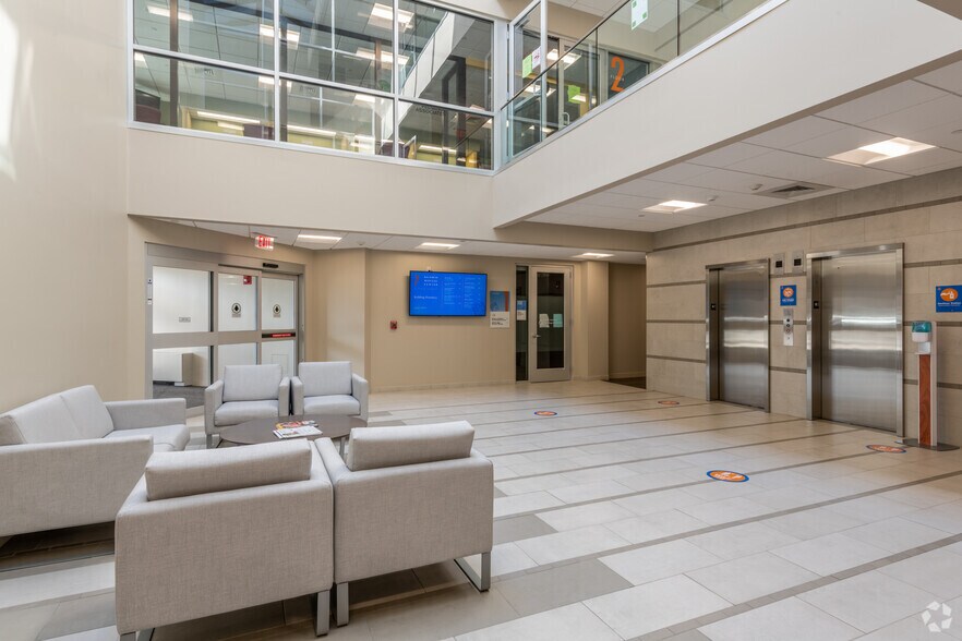 More Photos Of 12 Alfred St, Woburn Unknown For Lease