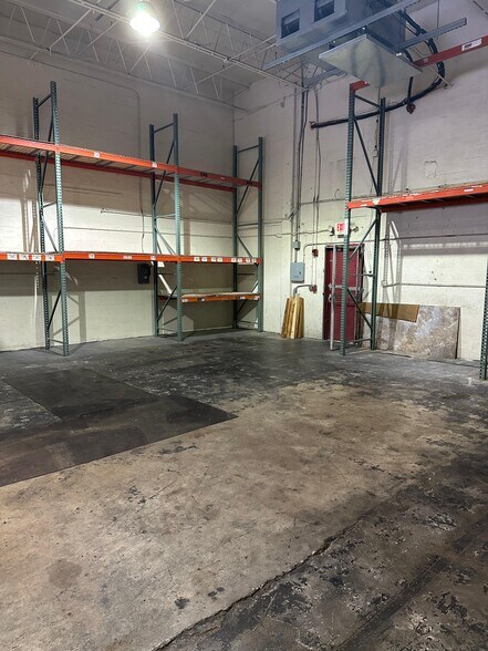 More Photos Of 1157-1161 NW 159th Dr, Miami Warehouse For Lease