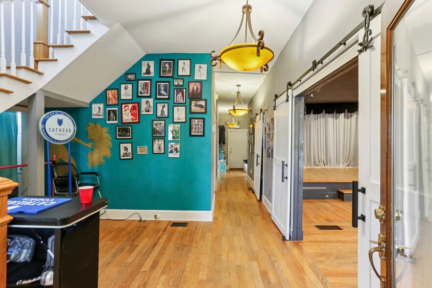 More Photos Of 1259 Metropolitan Ave SE, Atlanta Office For Sale