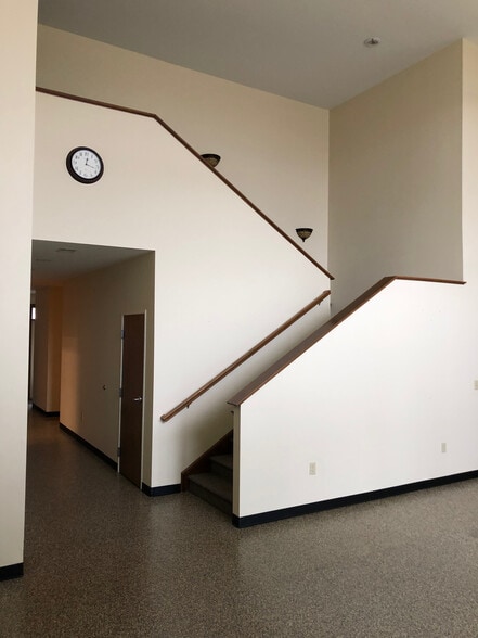 More Photos Of 23 Forry St, Newark Office Residential For Lease