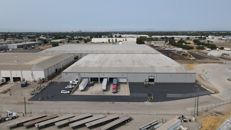 More Photos Of 1275 N Gertrude Ave, Stockton Manufacturing For Sale
