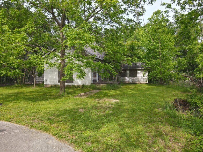 More Photos Of 2101 1/2 S Rogers St, Bloomington Land For Sale