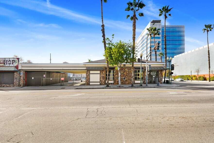 More Photos Of 401 W 4th St, San Bernardino Bank For Sale