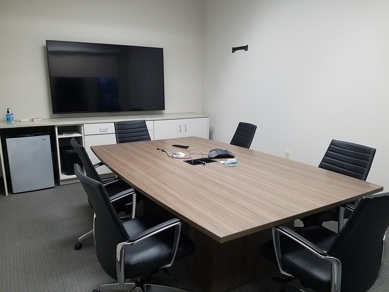 More Photos Of 3525 Whitehall Park Dr, Charlotte Office For Lease