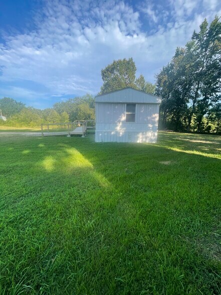 More Photos Of 106 Chance Cir, Mount Ida Multifamily For Sale