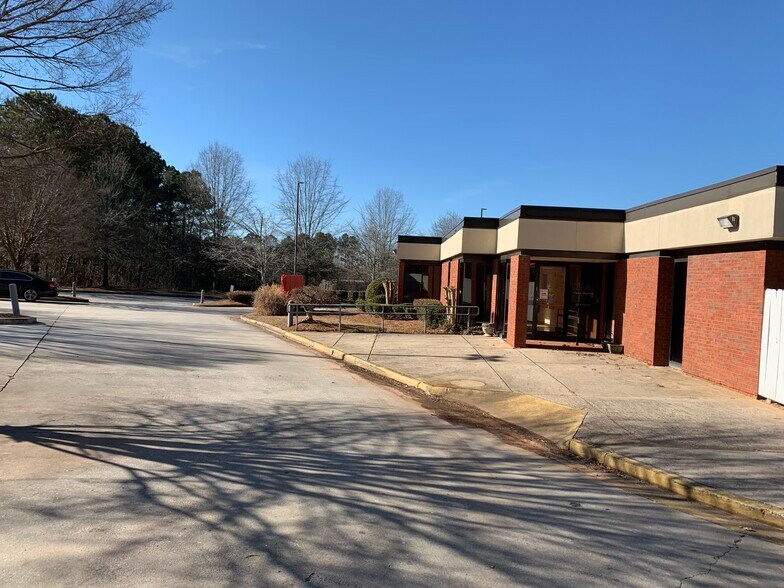 More Photos Of 3865 Medical Park Dr, Austell Medical For Lease