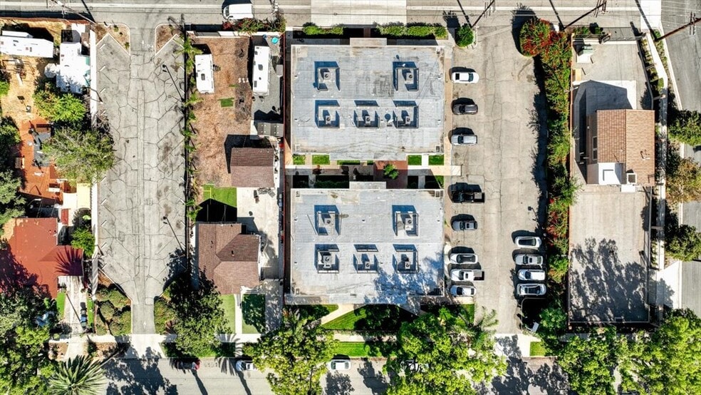 More Photos Of 647 E E St, Ontario Medical For Lease