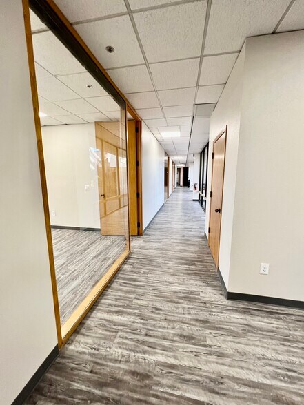 More Photos Of 2525 W Beryl Ave, Phoenix Office For Lease