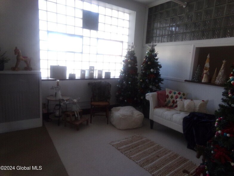 More Photos Of 7-11 Church St, Gloversville Office For Sale