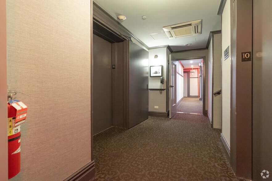 More Photos Of 34 E 32nd St, New York Hotel For Sale