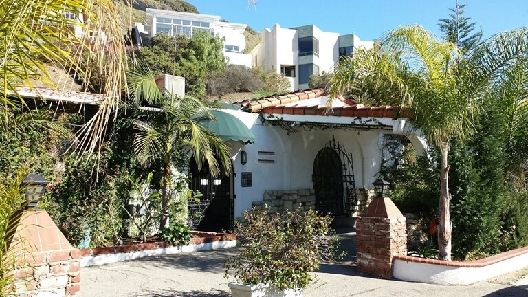 More Photos Of 21337 Pacific Coast Hwy, Malibu Restaurant For Lease
