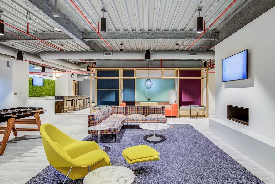 More Photos Of 200 N Broadway, Saint Louis Office For Lease